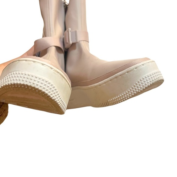 Nike Air Force 1 Sage Rain Boots in Violet Ash Size 6.5 Waterproof Outdoor Girly - Picture 6 of 7